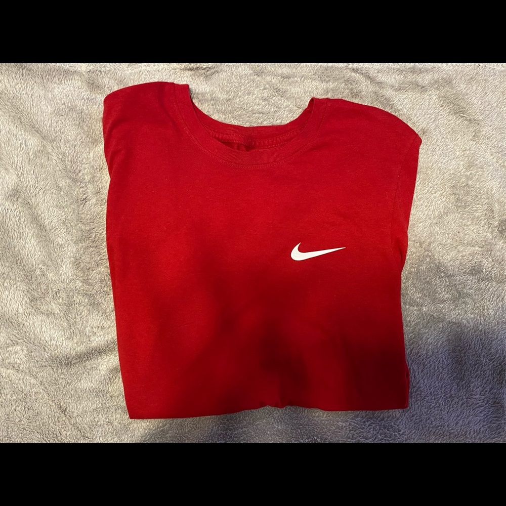 Nike tee